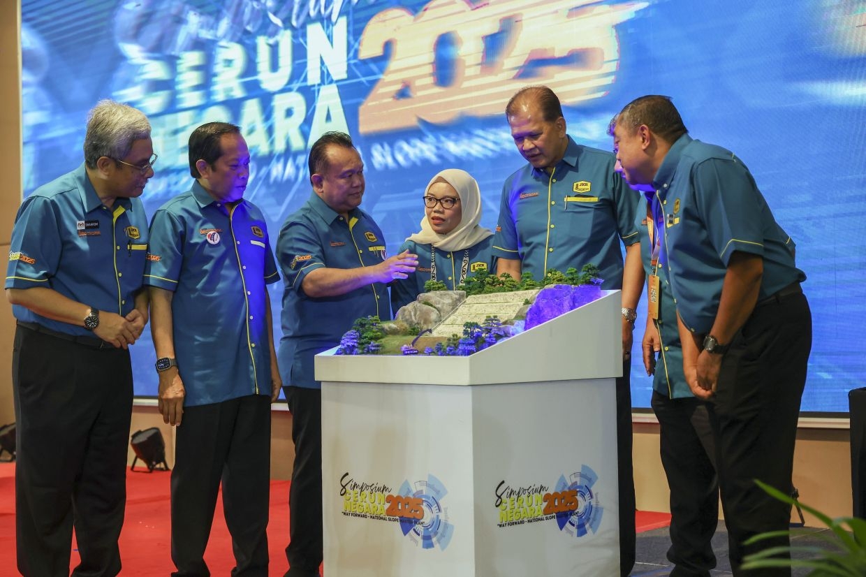Works Ministry identifies 20 high-risk slopes