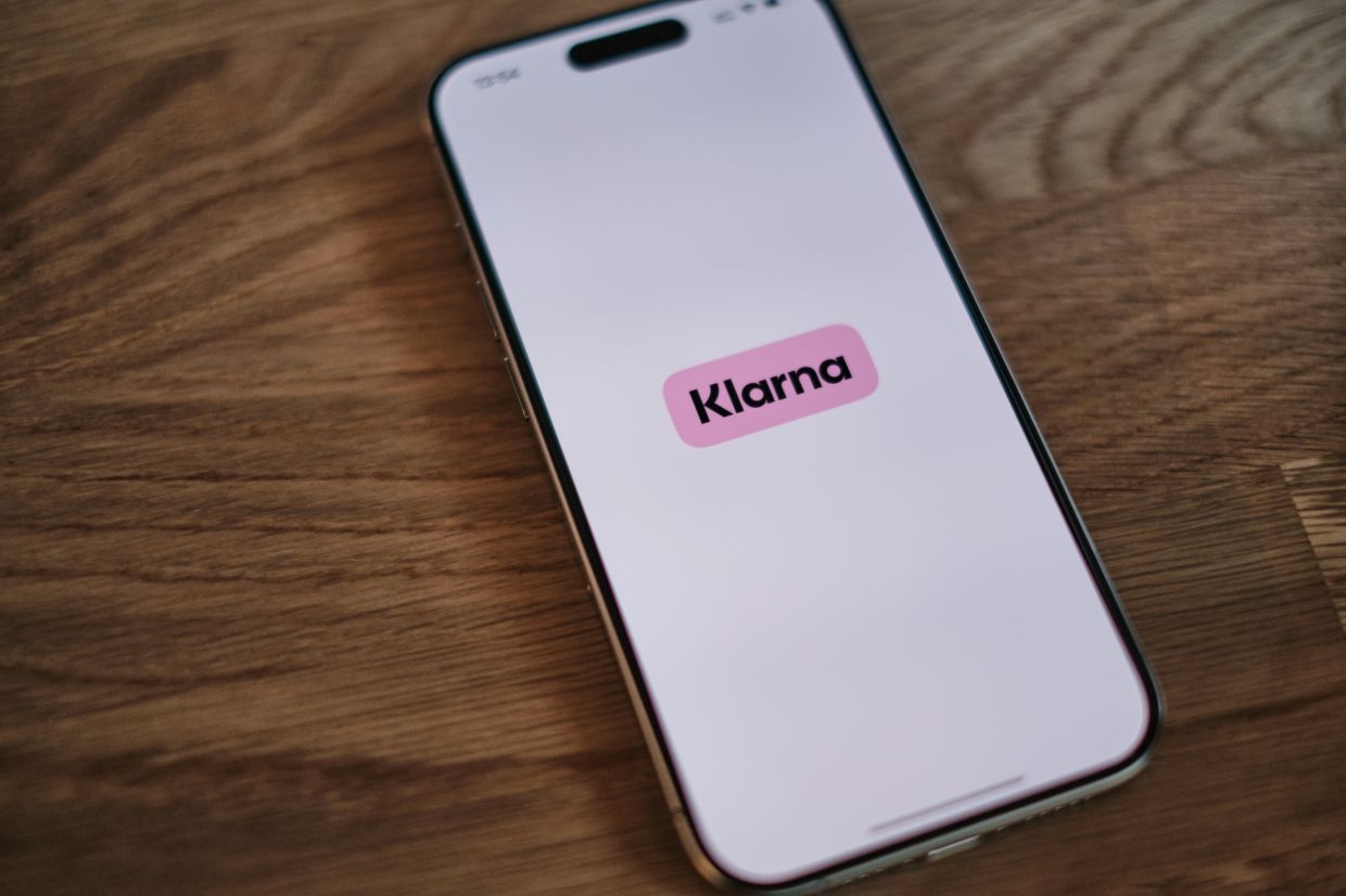 Klarna rethinks AI cost-cutting plan with call for real people
