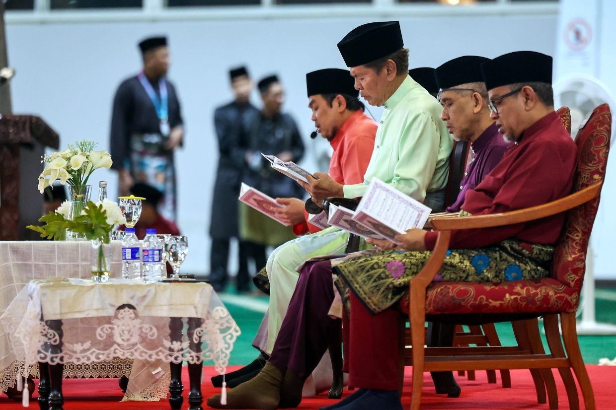 Ramli, wife attend doa selamat ceremony to mark appointment as ninth Penang Governor