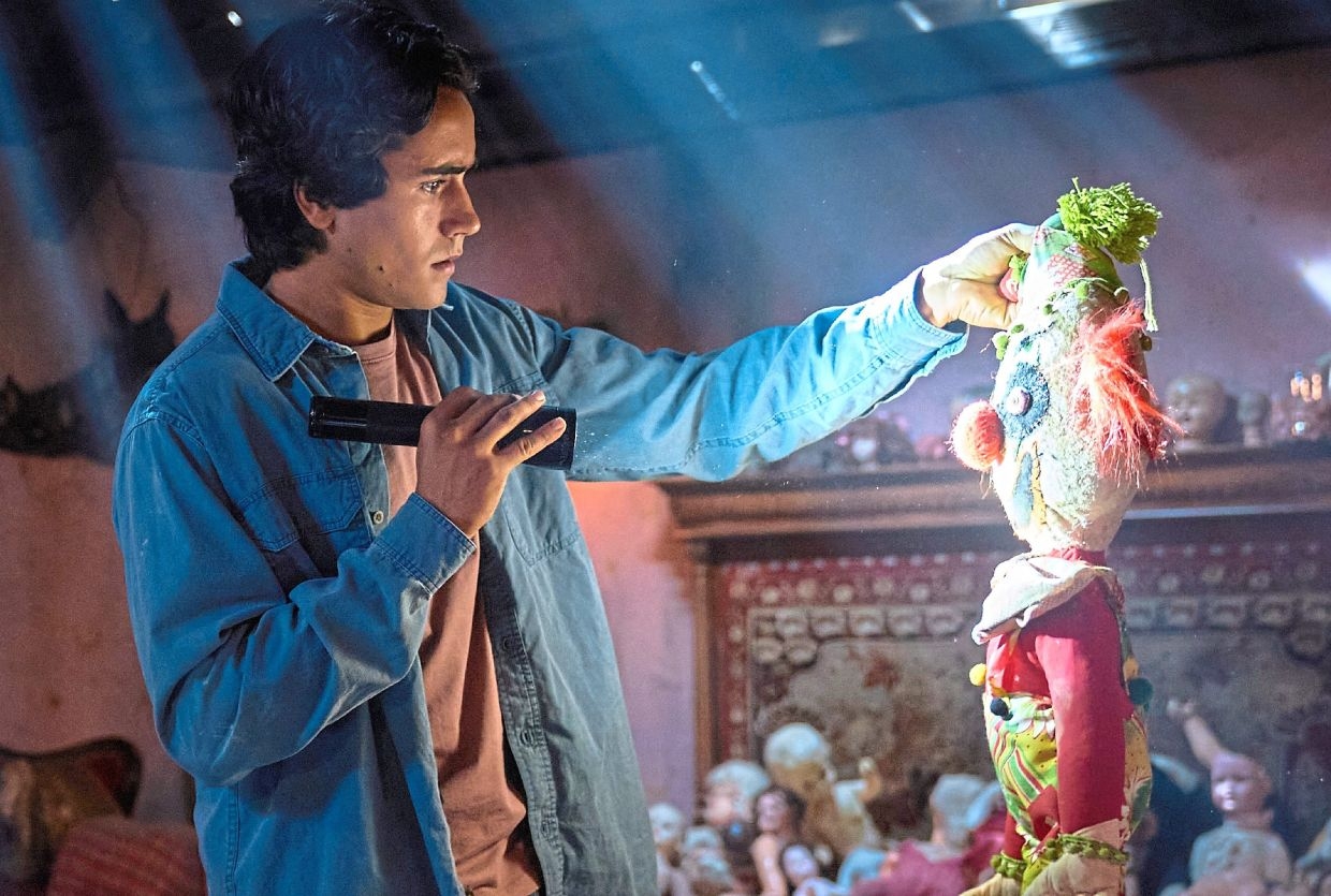 'Until Dawn' review: Bloody fun romp in the woods