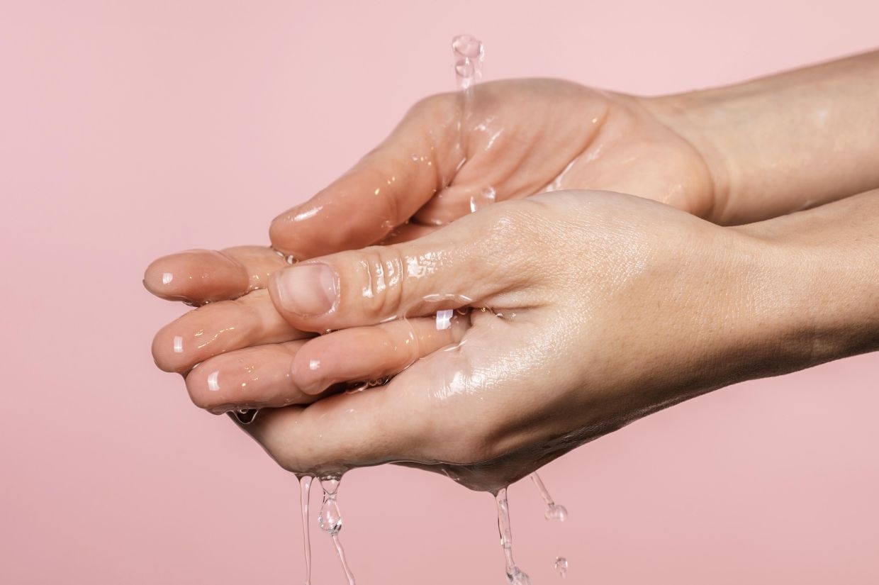 What is the viral 'caveman' skincare trend and is it really safe to try out?