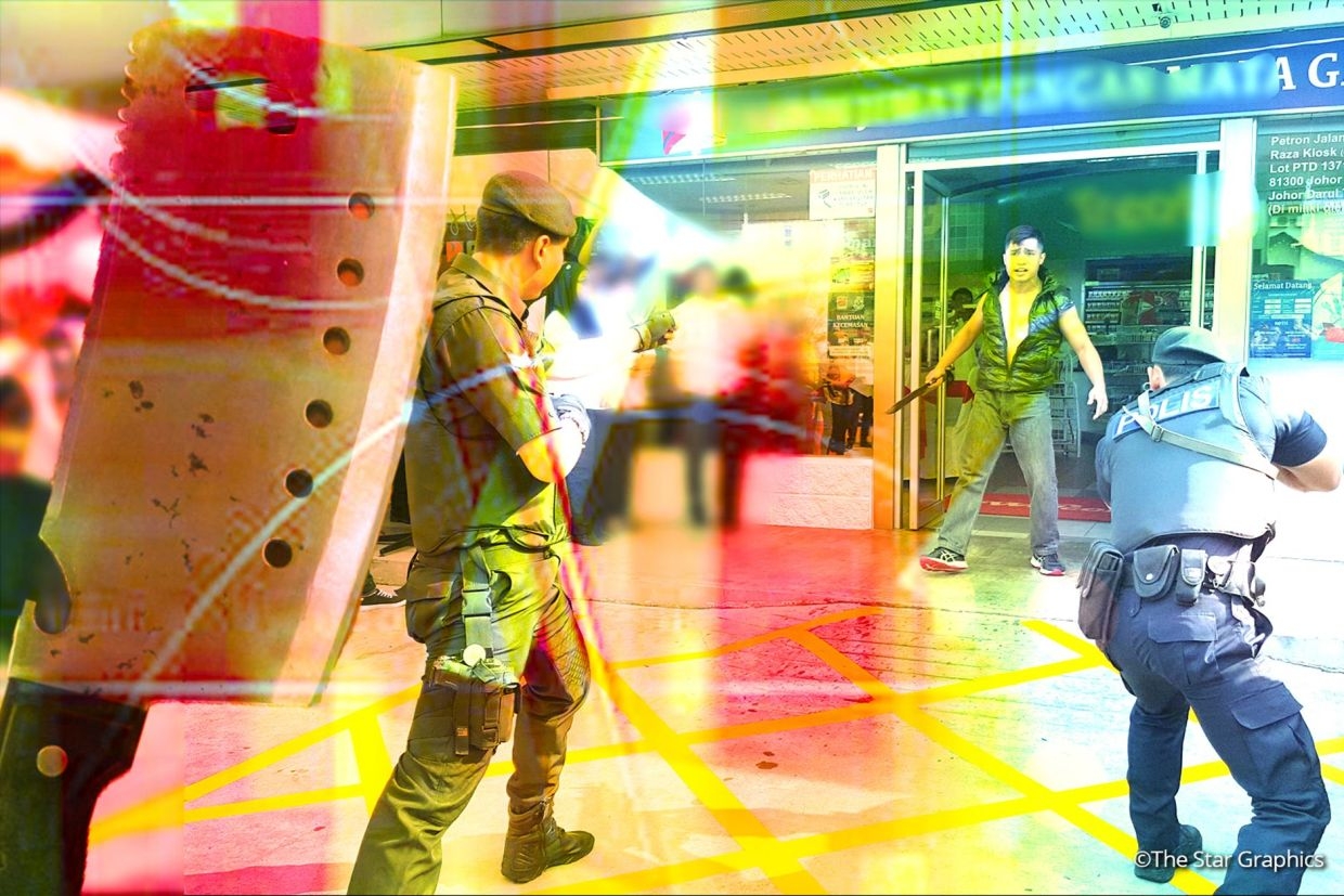 Armed robbers hit Menglembu jewellery store, escape with almost RM400,000 loot