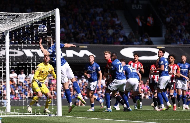 Soccer-Schade on target as Brentford boost European hopes with win at Ipswich