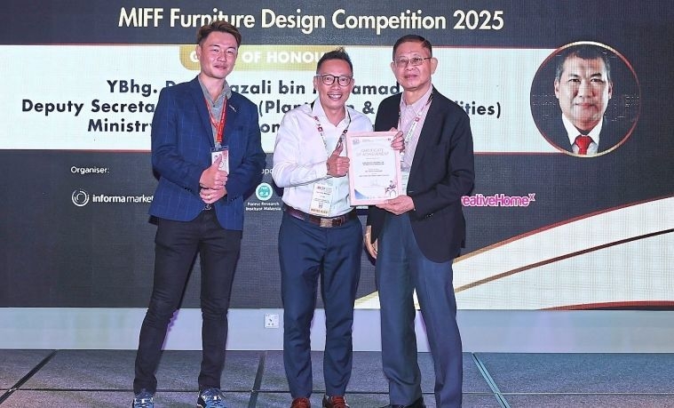 APU talent lights up furniture fair