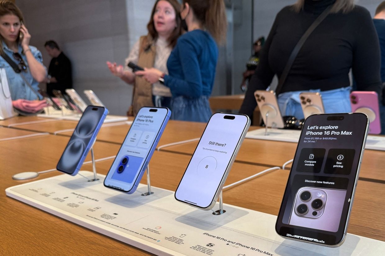 Riding the tech trade tide