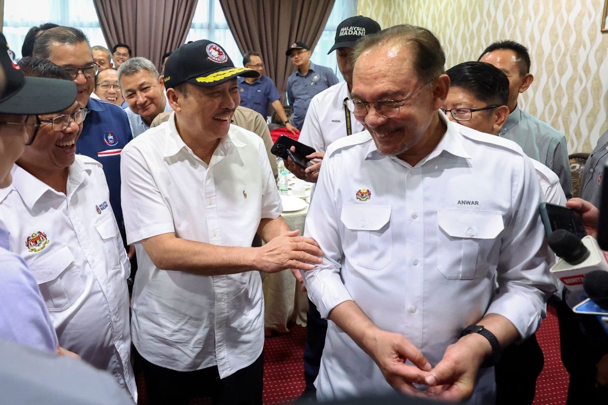 Anwar: Teamwork key to Sabah's progress