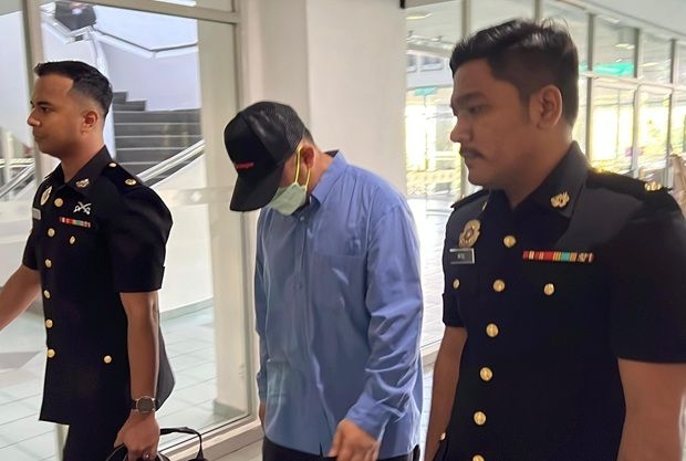 Civil servant fined RM7,000 for taking bribe