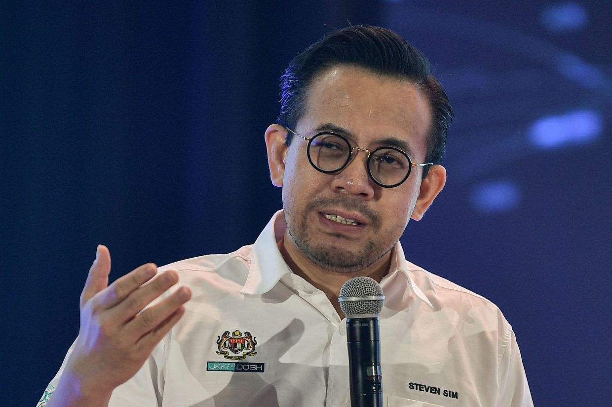 Jobless rate at 10-year low, median wage passes RM3,000 mark for first time, Sim tells Apec meet
