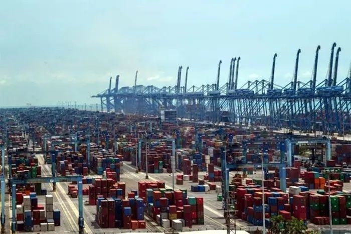 Westports earnings flow intact on long-term jobs