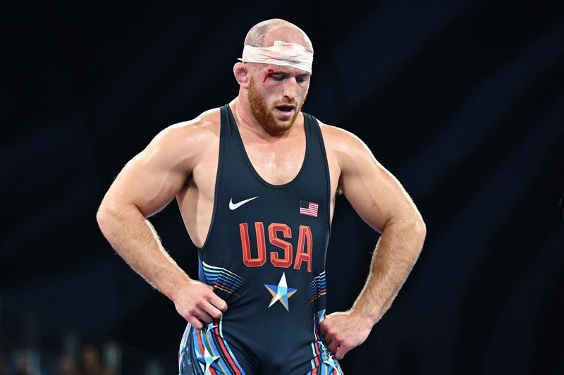 Olympic gold medalist Kyle Snyder arrested in prostitution sting