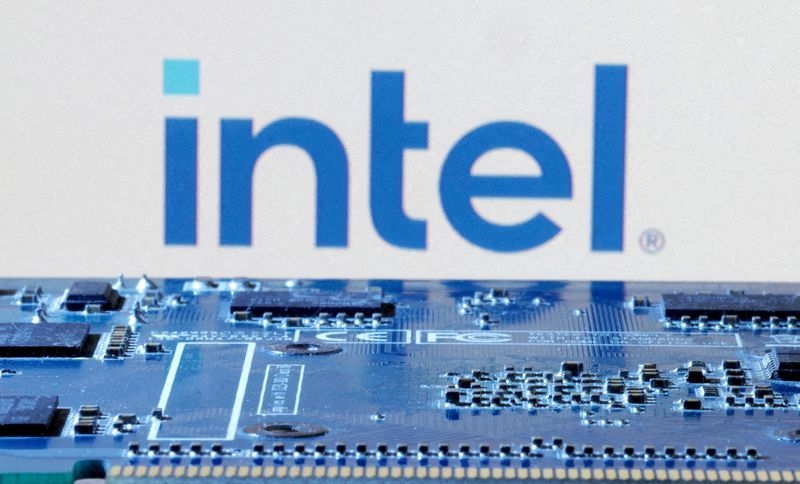 Intel has limited customer commitments for latest chip manufacturing tech, CFO says