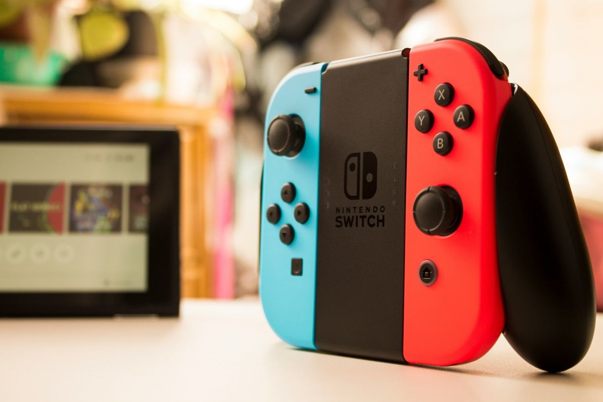 Nintendo warns it might brick Switch consoles with pirated games