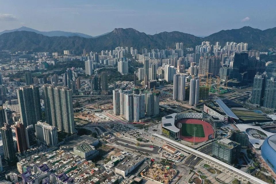 Hong Kong's top developer sells out homes in hours as rates fall