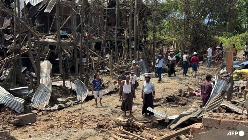 400 flee to Thailand as Myanmar rebels strike junta base