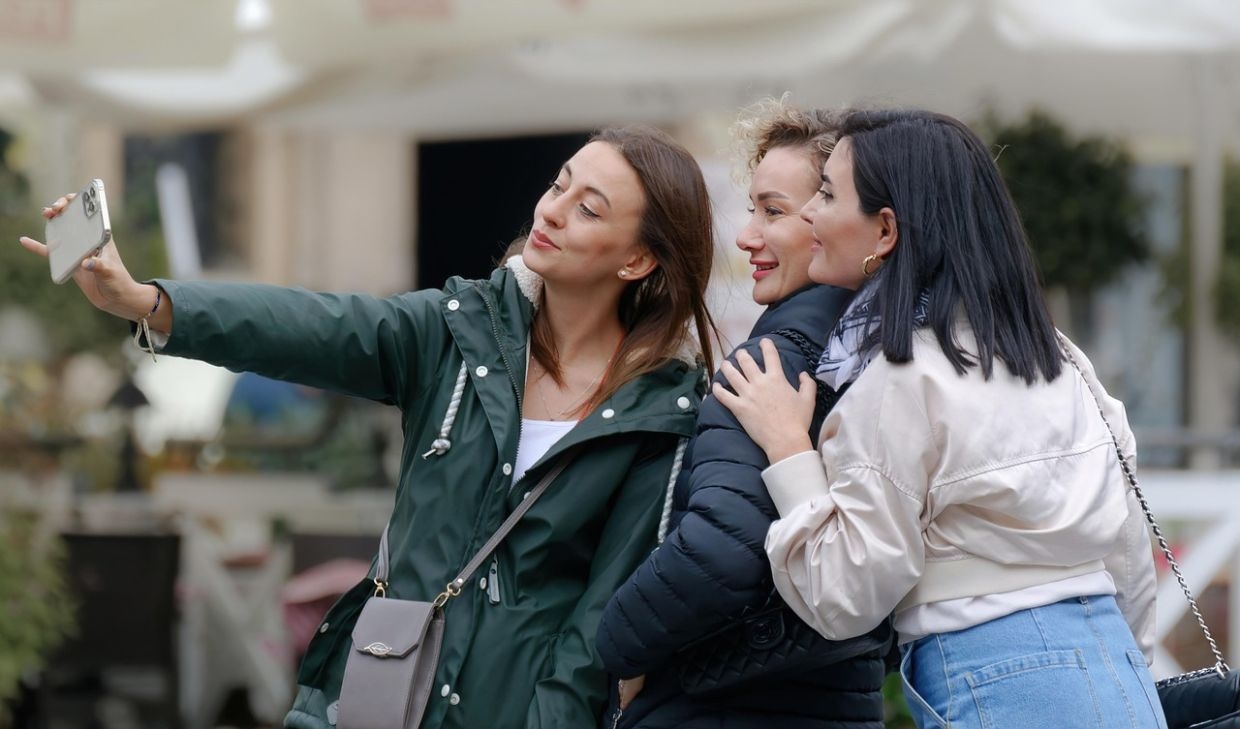 'Creepy good': AI can now tell your location from obscure photographs