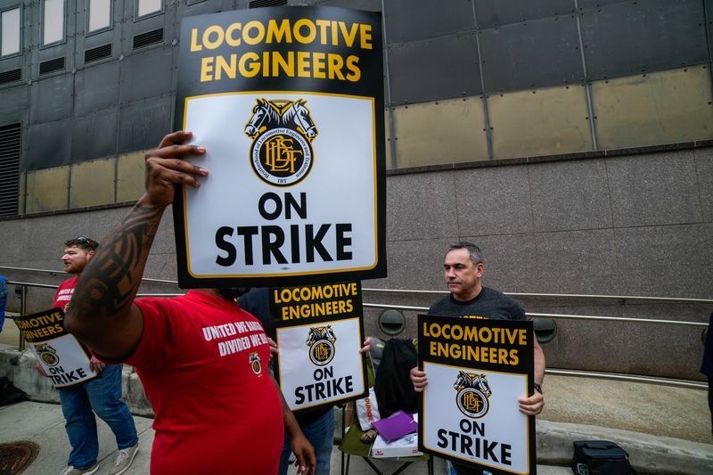 Strike at New Jersey rail system strands New York-bound commuters