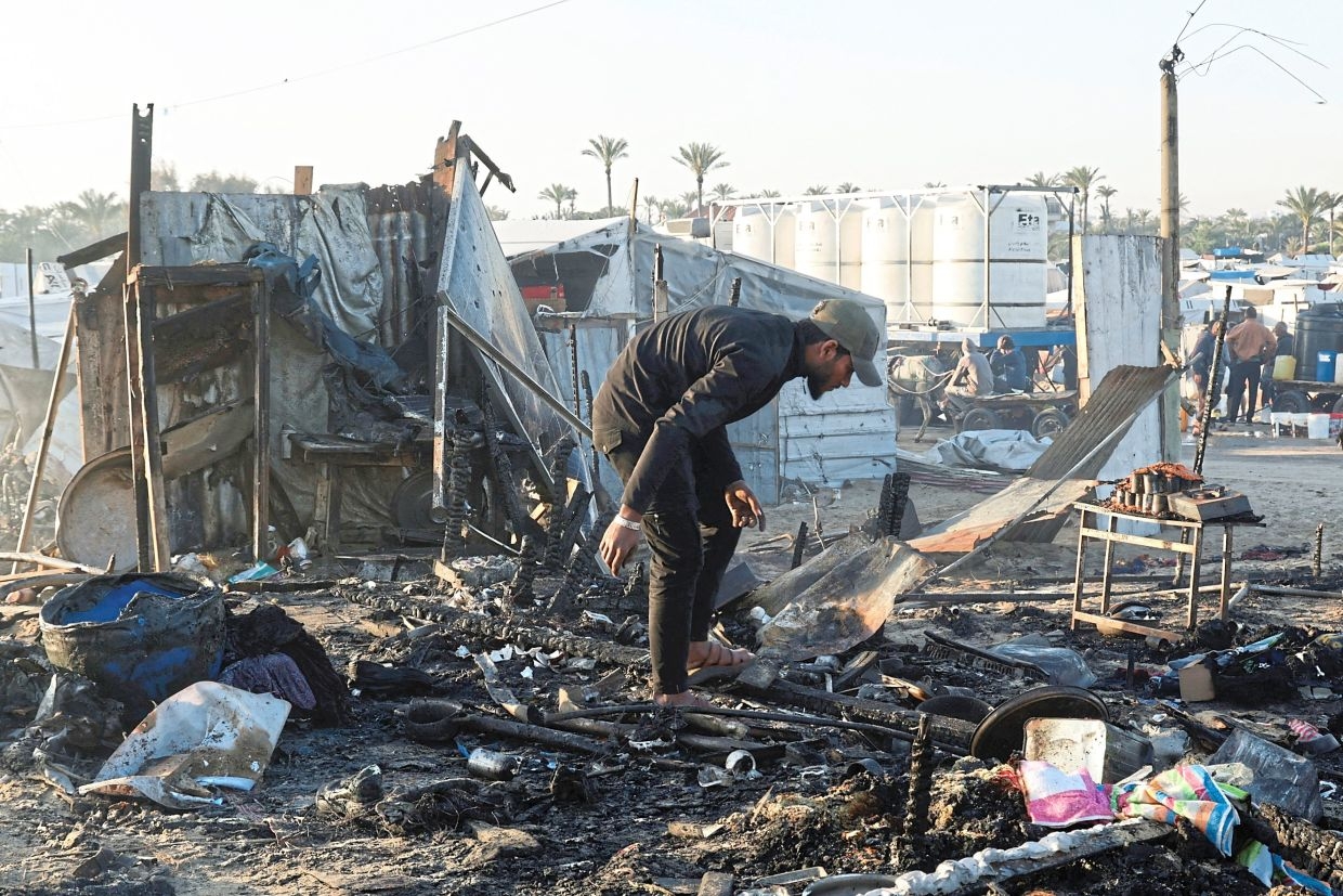 Hidden killers beneath Gaza's rubble