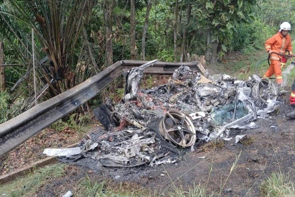 Singapore-registered sports car crashes and catches fire in Malaysia