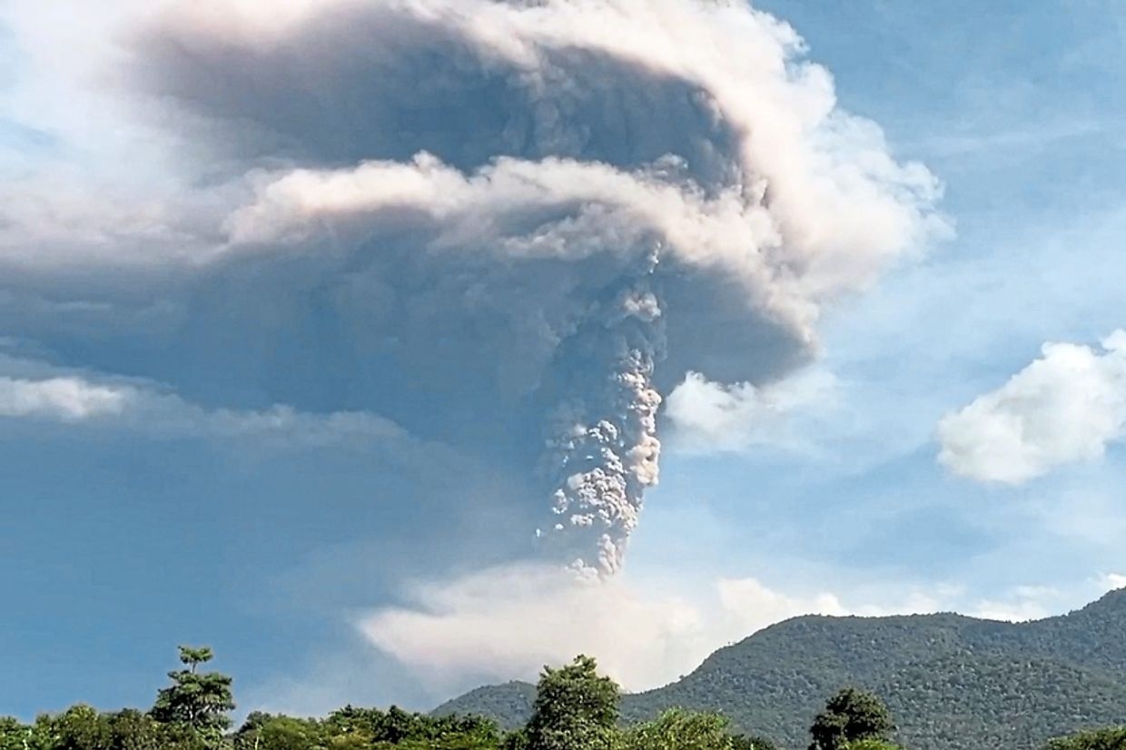 Volcano erupts as highest alert level declared