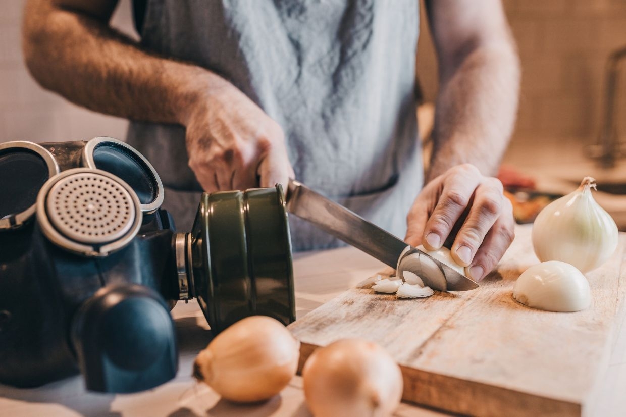 How to avoid crying too much when cutting onions (according to scientists)