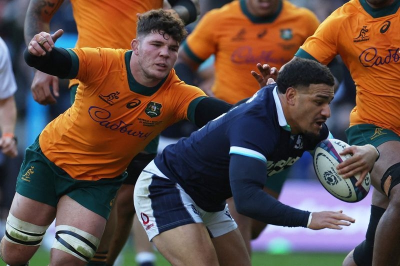 Rugby-Australia-born Tuipulotu 'all in' for the Lions