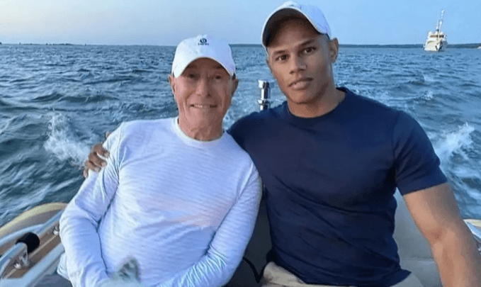 82YO billionaire David Geffen divorcing 32-year-old husband with no prenup