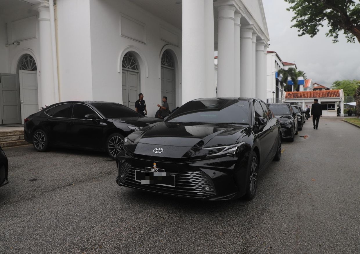 Penang state officials receive new Toyota Camry fleet