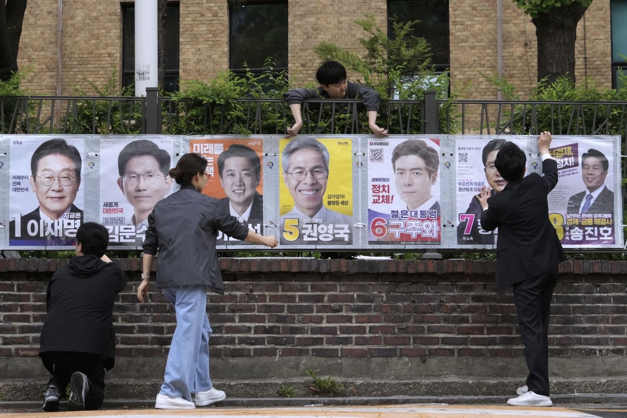 South Koreans in Malaysia cast early votes ahead of June 3 poll