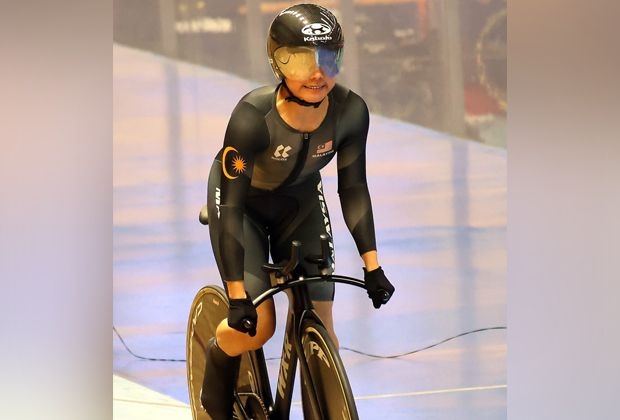 National rider Izzah and sister anchor Kedah to elite team sprint title