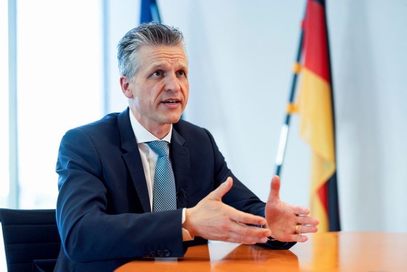 New German chancellery chief calls for tougher Russia sanctions