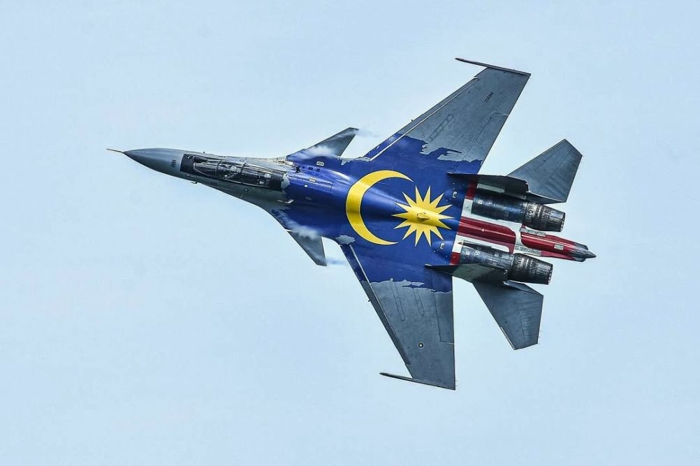 Lima '25: Air Force chief gives heartfelt final salute