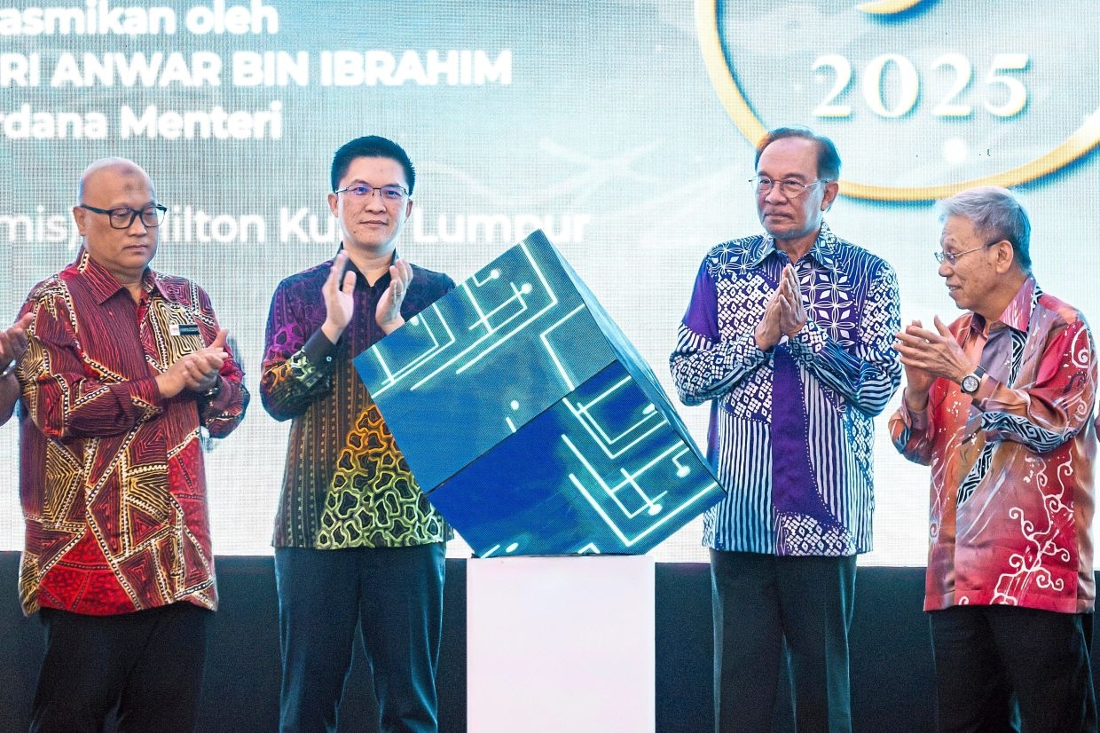 Govt to study ‘retirement at 65' proposal
