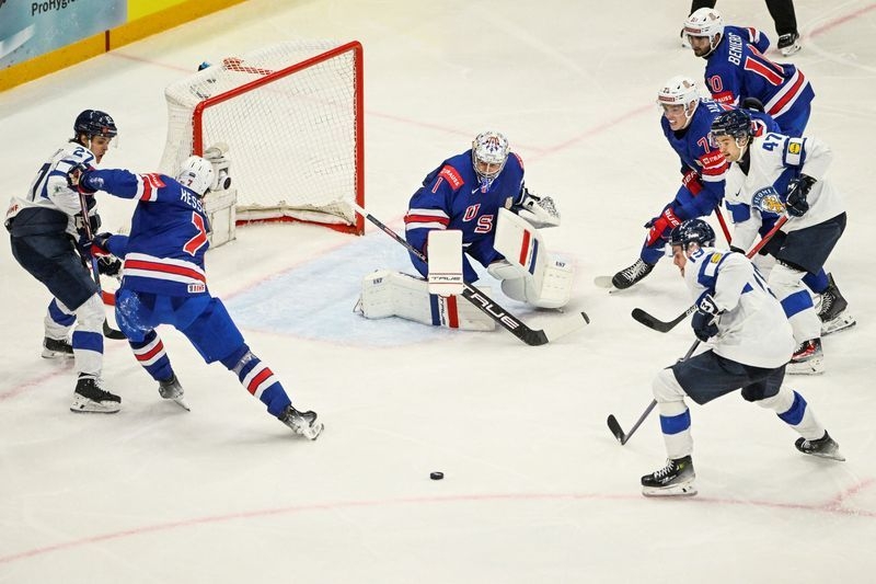 Ice hockey-Versatility key as US chase elusive world gold