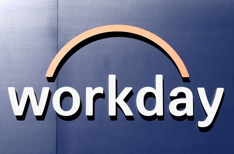 Workday forecasts lukewarm quarterly subscription revenue, shares fall