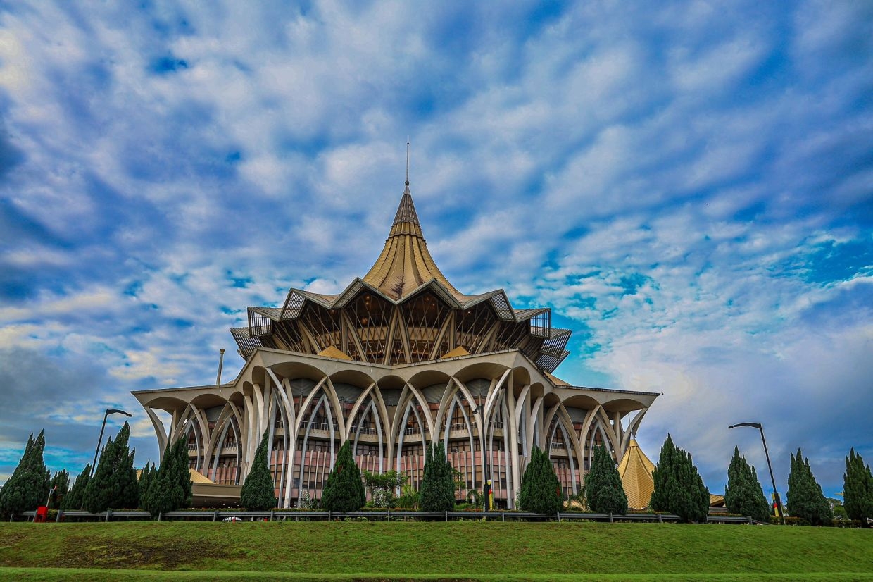 S'wak redelineation talks with Putrajaya ongoing, state assembly told