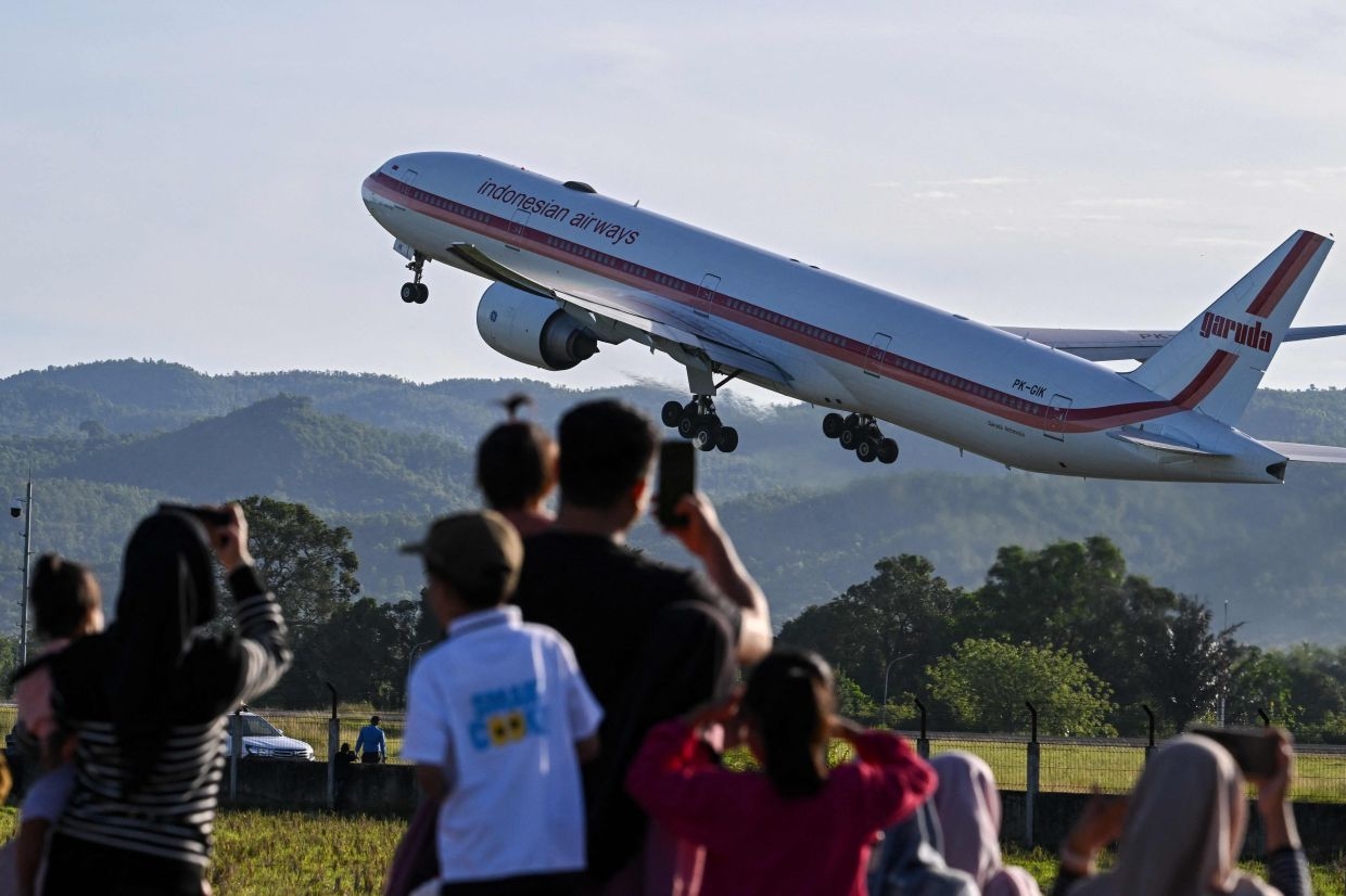 Indonesia evaluates airline ticket pricing formula amid rising costs