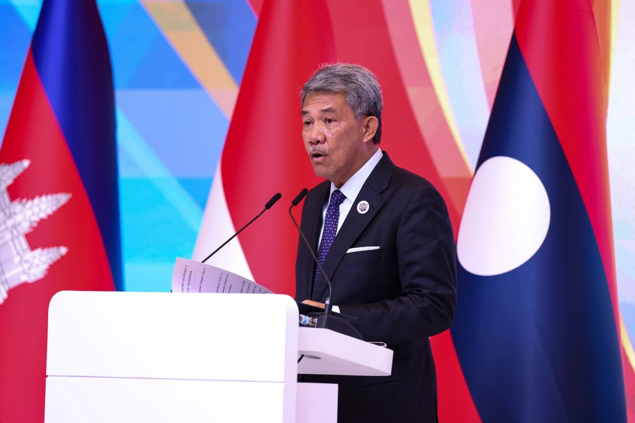 Asean unity vital for regional security, says Mohamad