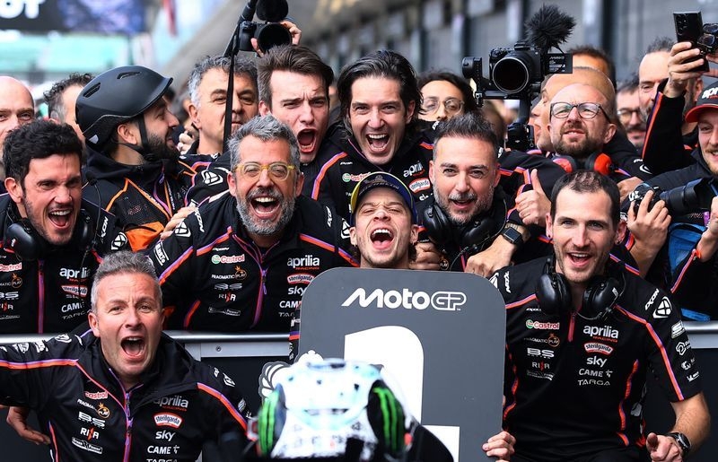 Motorcycling-Aprilia's Bezzecchi wins British Grand Prix after Quartararo heartbreak
