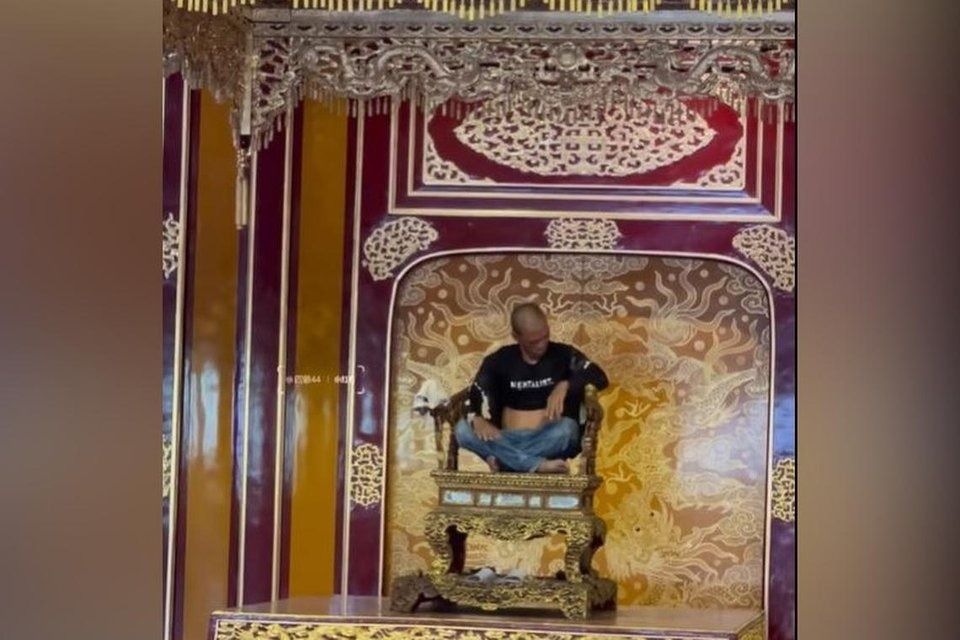 Vietnam police detain man over damage to ancient throne