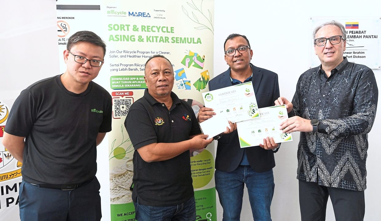 Pantai Hillpark residents bag nearly 2,900kg of recyclables in three months to win competition