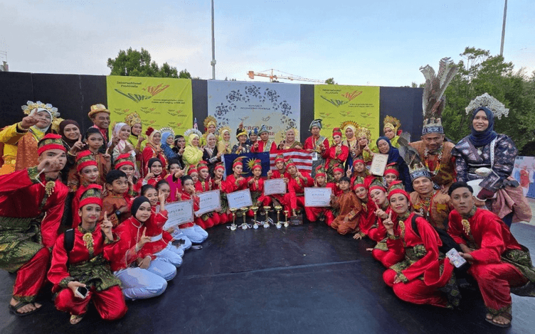 Gombak Cultural Group shines at folklore world cup in Italy