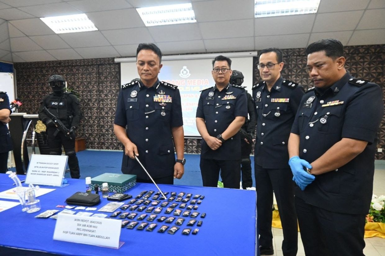 Melaka cops nab newlyweds for peddling drug-laced vape liquid to schoolkids