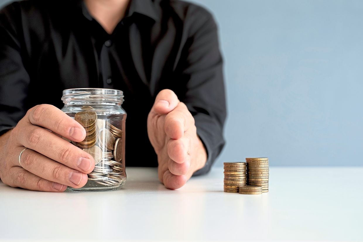Tips on how to start saving money, even if you're starting from scratch