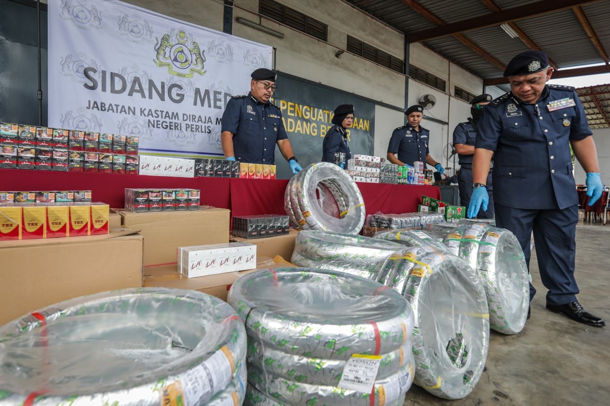 Undeclared by the tonne: Perlis Customs seizes goods worth over RM640,000