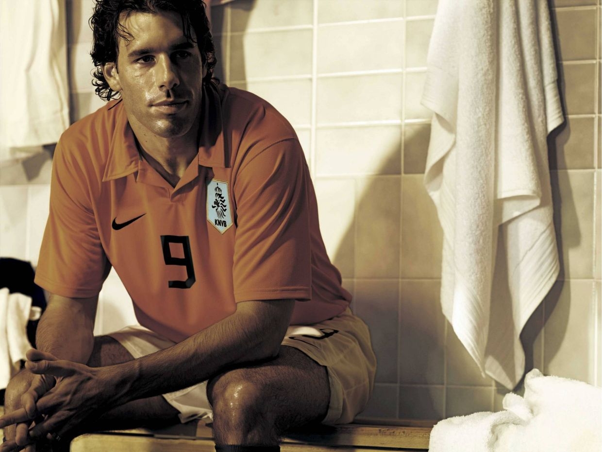 QuickCheck: Did Man Utd's legendary striker Ruud van Nistelrooy score his first-ever goal for the club in Malaysia?