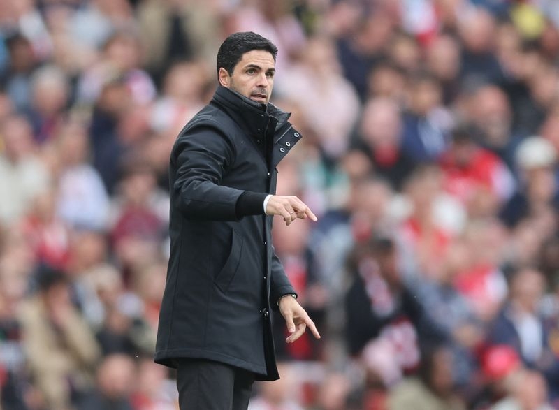Soccer-Arsenal should have won more trophies under Arteta, says Henry