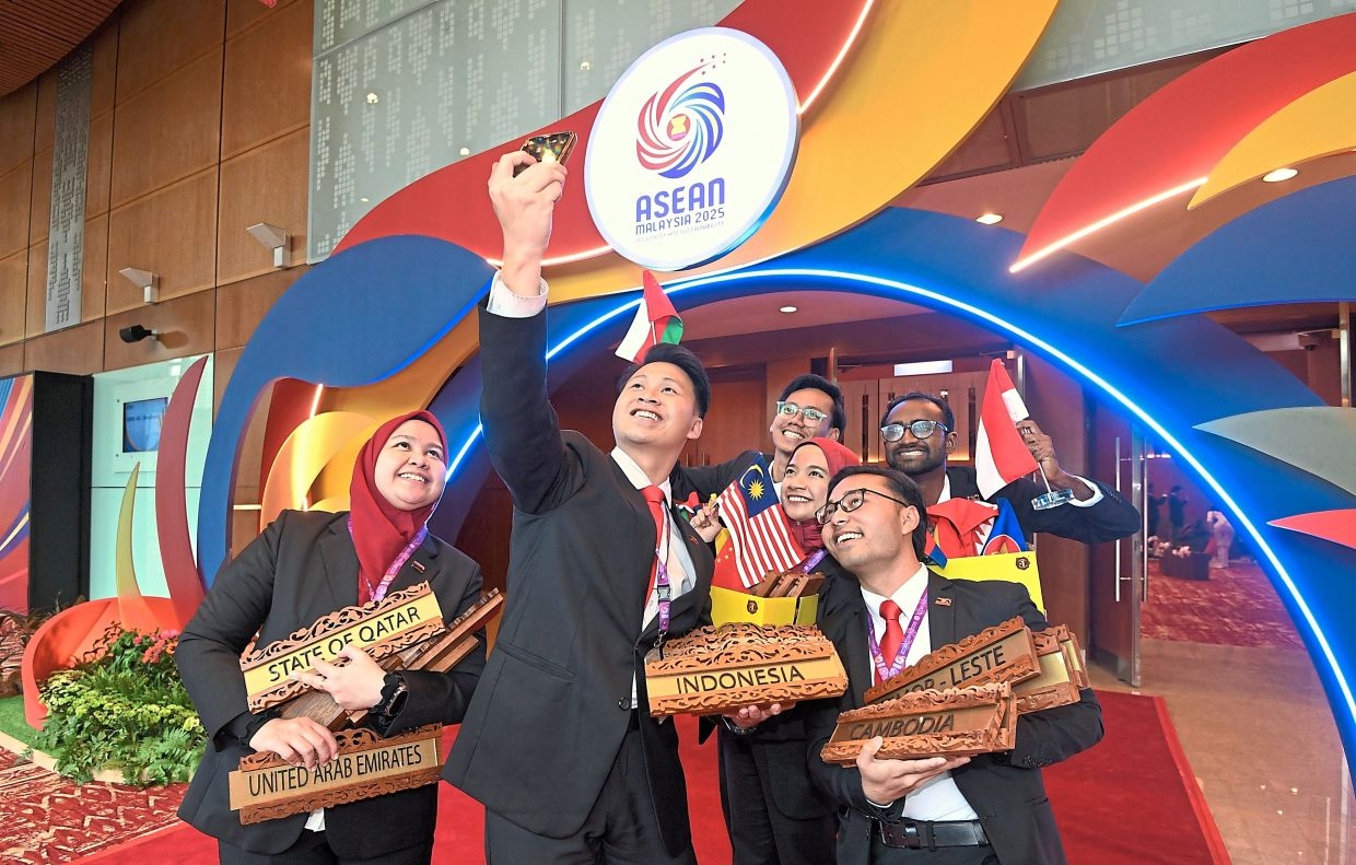 Asean rises stronger together
