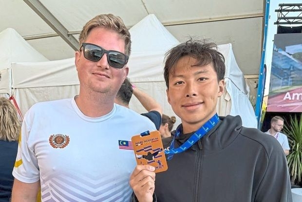 Hoe Yean thrilled to share podium limelight with world champions