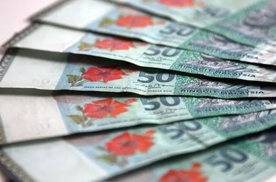 Ringgit slips against US$ as Fed seen delaying rate cuts