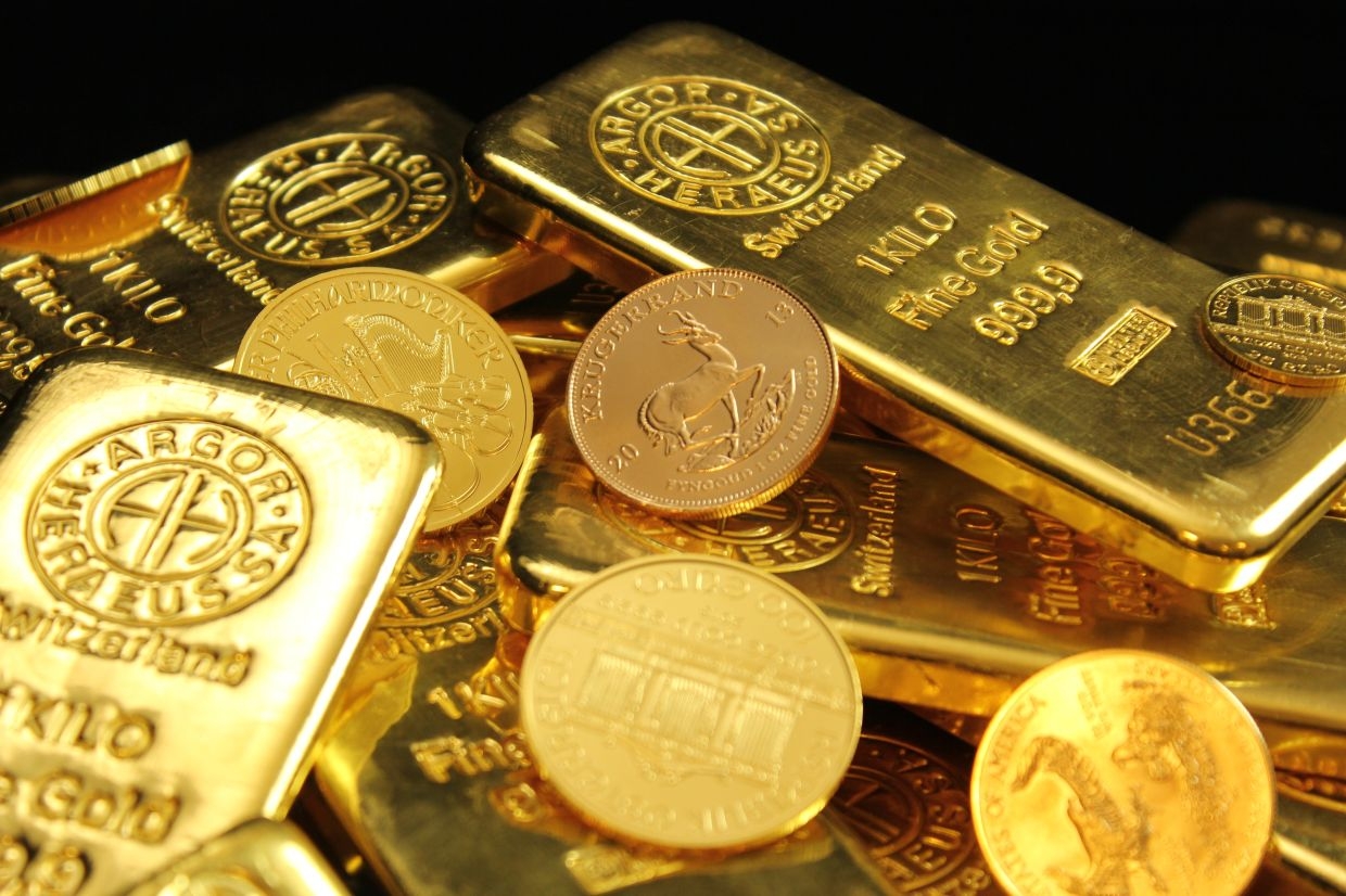Gold hits over one-week low after US court blocks most of Trump's tariffs